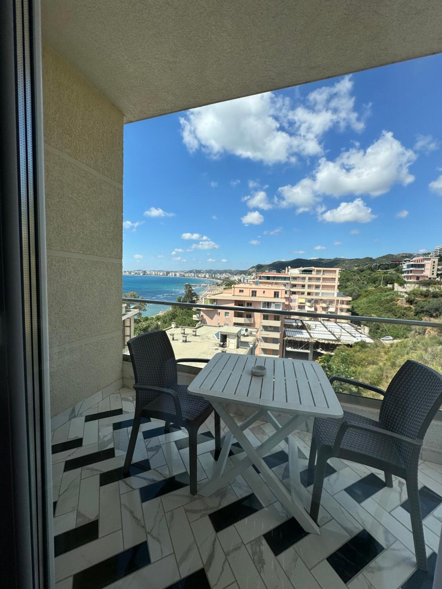 Hotel Britania Vlorë Esterno foto